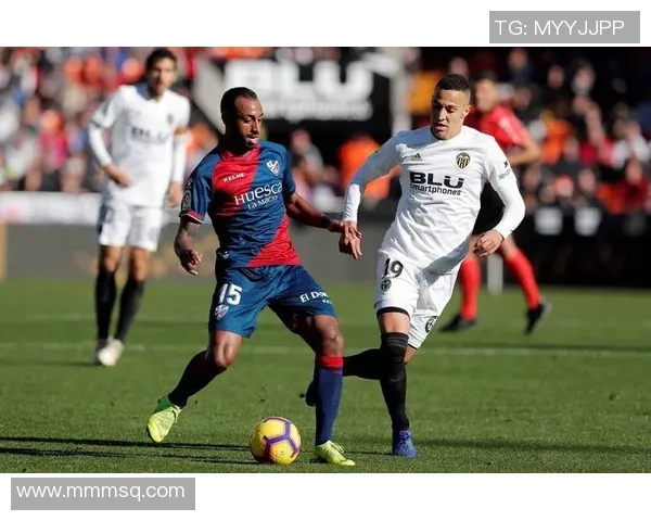 西甲激战波尔图险胜那不勒斯补时绝杀引爆全场激情